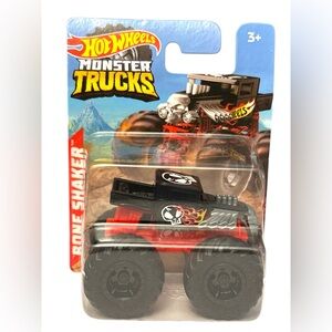 NWT Hot Wheels Monster Trucks - Bone Shaker
